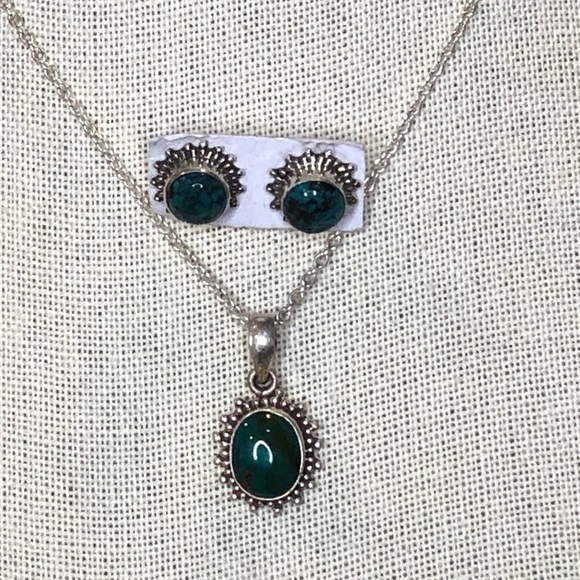 Sterling Silver Granulated Green Malachite Pendant Necklace and Earrings Set - Picture 4 of 16